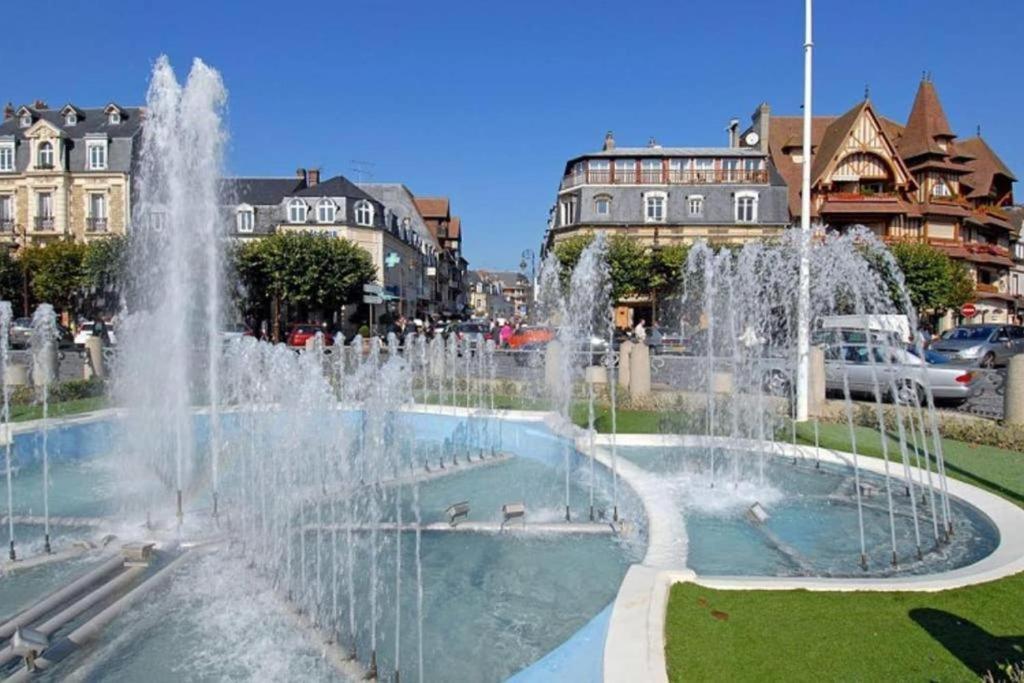 "Magnifique 2 Pieces Deauville" Piscine Et Jardin Екстериор снимка