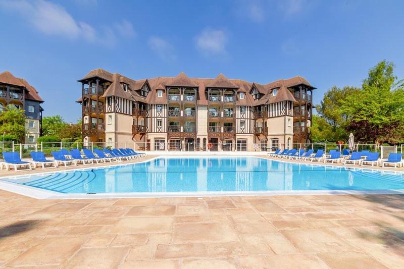 "Magnifique 2 Pieces Deauville" Piscine Et Jardin Екстериор снимка